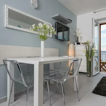 Apartment Location! & Center 4