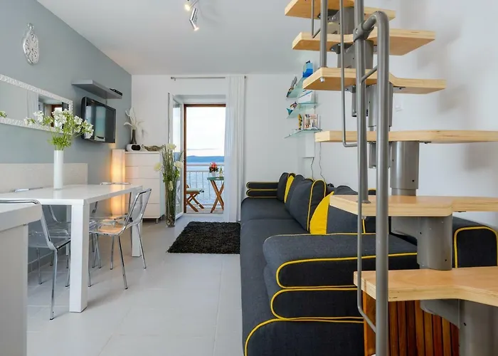 Apartman Location! & Center 4