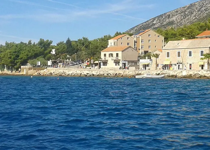 Location! & Center 4 Apartman *