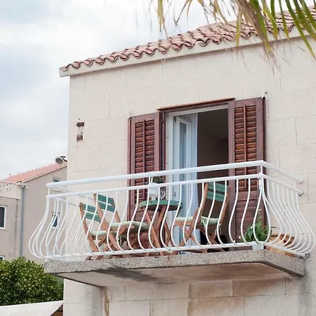 Apartman Location! & Center 4 *